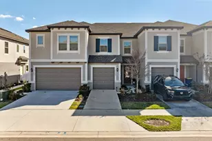 31607 Blue Passing Loop, Wesley Chapel, FL 33545 - Photo 23