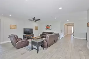 11718 Lake Lucaya Dr, Riverview, FL 33579 - Photo 9