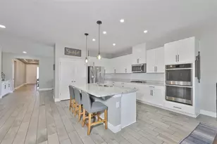 11718 Lake Lucaya Dr, Riverview, FL 33579 - Photo 7