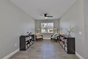 11718 Lake Lucaya Dr, Riverview, FL 33579 - Photo 13