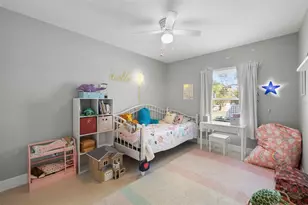1804 W Erna Dr, Tampa, FL 33603 - Photo 25