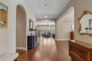 2601 Milford Berry Ln, Tampa, FL 33618 - Photo 5