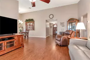 9721 Fox Hollow Rd, Tampa, FL 33647 - Photo 11