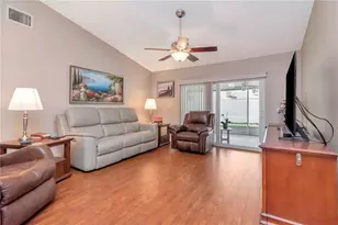 9721 Fox Hollow Rd, Tampa, FL 33647 - Photo 5