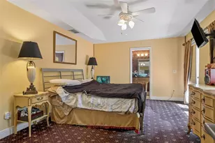 3025 Samara Dr, Tampa, FL 33618 - Photo 17