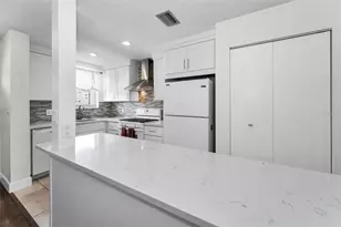 5925 Shore Blvd S, Gulfport, FL 33707 - Photo 9