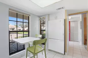 36 Windrush Bay Dr, Tarpon Springs, FL 34689 - Photo 17