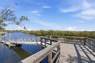 36 Windrush Bay Dr, Tarpon Springs, FL 34689 - Photo 59