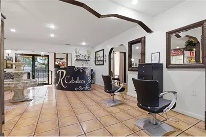 9729 N Armenia Avenue, Tampa, FL 33612 - Photo 13