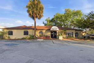 9729 N Armenia Ave, Tampa, FL 33612 - Photo 1