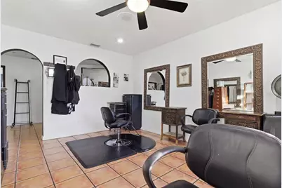 9729 N Armenia Avenue, Tampa, FL 33612 - Photo 23