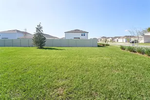 2575 Driftwood St, Auburndale, FL 33823 - Photo 7