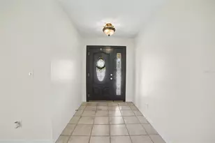 7918 Cypress Lake Dr, Sarasota, FL 34243 - Photo 5
