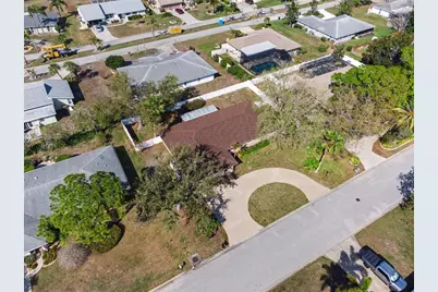 7918 Cypress Lake Drive, Sarasota, FL 34243 - Photo 31