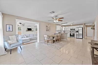 251 Davison Avenue NE, Saint Petersburg, FL 33703 - Photo 7