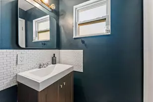 251 Davison Ave NE, Saint Petersburg, FL 33703 - Photo 21