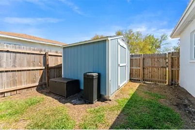 251 Davison Avenue NE, Saint Petersburg, FL 33703 - Photo 47