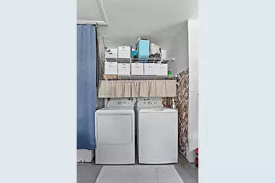 251 Davison Avenue NE, Saint Petersburg, FL 33703 - Photo 29