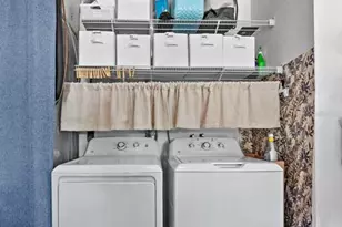 251 Davison Ave NE, Saint Petersburg, FL 33703 - Photo 29