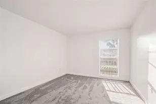 225 Country Club Dr, Largo, FL 33771 - Photo 23