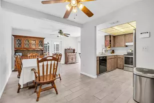 2023 Dodge St, Clearwater, FL 33760 - Photo 9