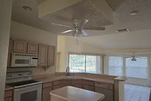 2421 E Del Webb Blvd, Sun City Center, FL 33573 - Photo 11