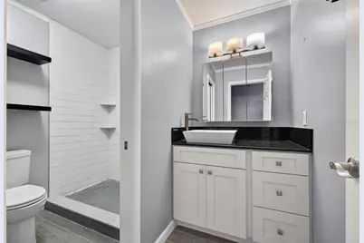 6490 Cape Hatteras Way NE #2, Saint Petersburg, FL 33702 - Photo 19