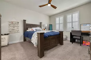 593 Ozona Village Dr, Palm Harbor, FL 34683 - Photo 17