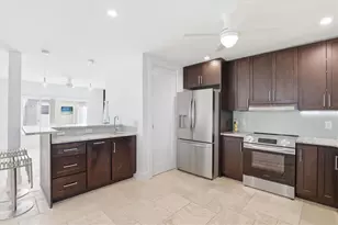 6537 Cape Hatteras Way NE, Saint Petersburg, FL 33702 - Photo 25