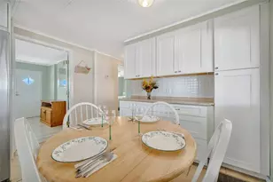 110 E St Lucia Loop, Apollo Beach, FL 33572 - Photo 11