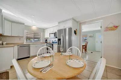 110 E Saint Lucia Loop, Apollo Beach, FL 33572 - Photo 9