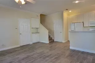 1112 Islamorada Ln, Tampa, FL 33606 - Photo 3