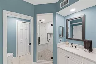 1200 Country Club Dr, Largo, FL 33771 - Photo 21