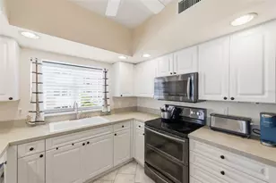 1200 Country Club Dr, Largo, FL 33771 - Photo 11