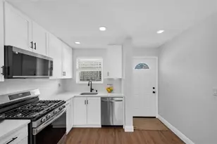 6025 Shore Blvd S, Gulfport, FL 33707 - Photo 11