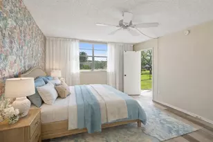 5095 Bay St NE, Saint Petersburg, FL 33703 - Photo 9