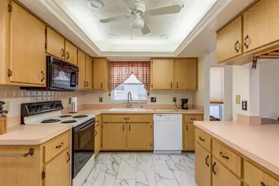 752 Brittany Park Boulevard, Tarpon Springs, FL 34689 - Photo 5