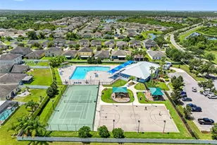 7924 Carriage Pointe Dr, Gibsonton, FL 33534 - Photo 41