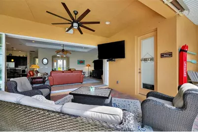 1022 Kestrel Court, Bradenton, FL 34208 - Photo 59