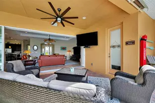 1022 Kestrel Ct, Bradenton, FL 34208 - Photo 59