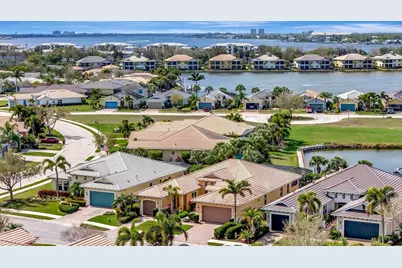 1022 Kestrel Court, Bradenton, FL 34208 - Photo 9