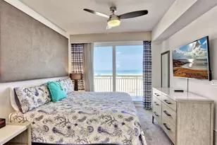 10116 Gulf Blvd, Treasure Island, FL 33706 - Photo 11