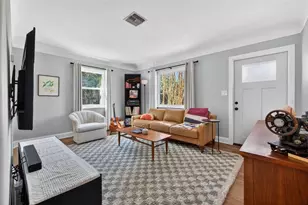 1246 37th Ave N, Saint Petersburg, FL 33704 - Photo 7