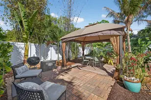 1246 37th Ave N, Saint Petersburg, FL 33704 - Photo 25