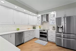 4717 Dolphin Cay Ln S, Saint Petersburg, FL 33711 - Photo 23