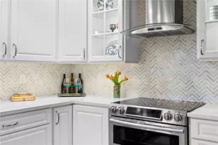 4717 Dolphin Cay Ln S, Saint Petersburg, FL 33711 - Photo 25