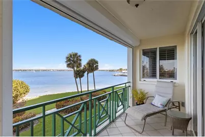 4717 Dolphin Cay Lane S #202, Saint Petersburg, FL 33711 - Photo 15