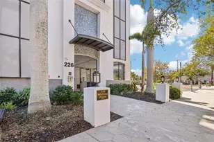 226 5th Ave N, Saint Petersburg, FL 33701 - Photo 3