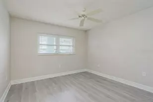 8 Glencoe Pl, Dunedin, FL 34698 - Photo 23