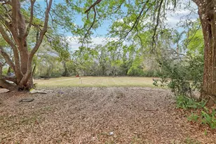 35929 Valleybrook Ave, Zephyrhills, FL 33541 - Photo 15